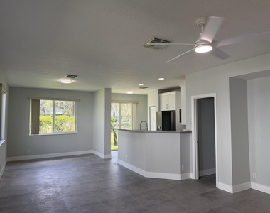 3251 Laurel Ridge Circle - Photo Thumbnail 3