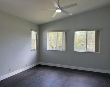 3251 Laurel Ridge Circle - Photo Thumbnail 17