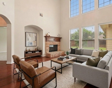 3512 Black Gold Drive - Photo Thumbnail 1
