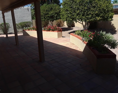 26425 S Truro Drive - Photo Thumbnail 3