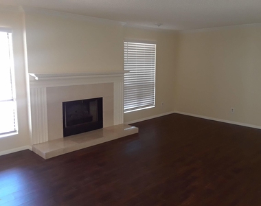 26425 S Truro Drive - Photo Thumbnail 5