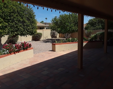 26425 S Truro Drive - Photo Thumbnail 4