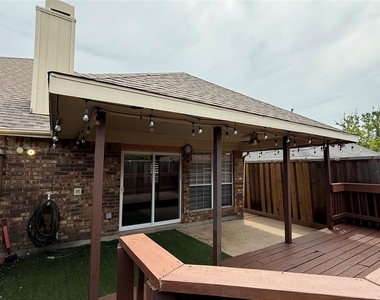 1629 Bennington Drive - Photo Thumbnail 23