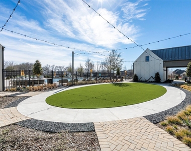 15561 Songbird Street - Photo Thumbnail 31