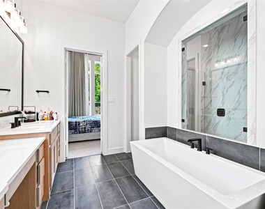 15561 Songbird Street - Photo Thumbnail 12