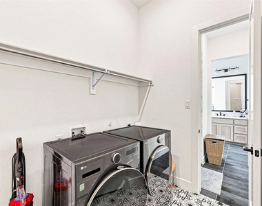15561 Songbird Street - Photo Thumbnail 26