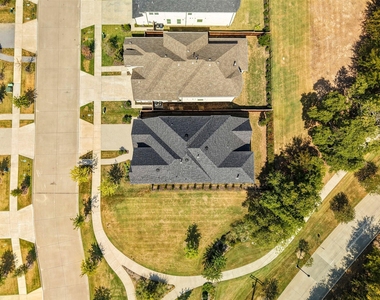 15561 Songbird Street - Photo Thumbnail 27