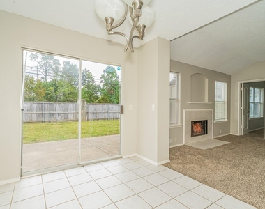 207 Prentice Drive - Photo Thumbnail 3