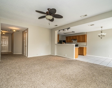 207 Prentice Drive - Photo Thumbnail 1
