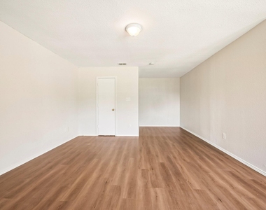 12000 Melrose Lane - Photo Thumbnail 25