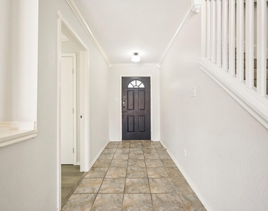 12000 Melrose Lane - Photo Thumbnail 3