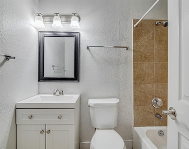 304 E Mitchell Street - Photo Thumbnail 9