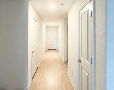 7855 Rutherford Lane - Photo Thumbnail 29
