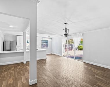 1421 Meadowcrest Drive - Photo Thumbnail 1