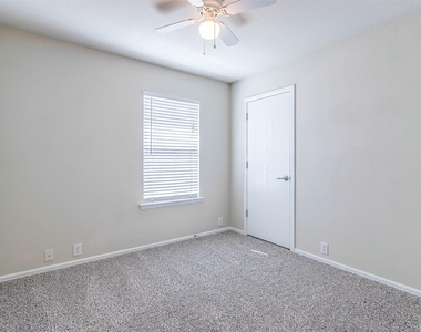 529 Quail Hollow Drive - Photo Thumbnail 25
