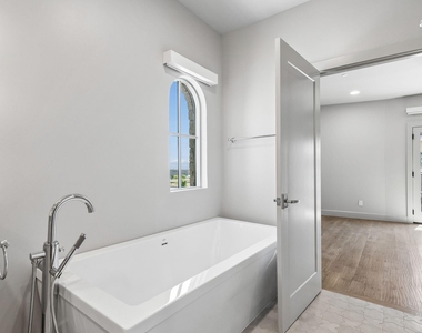 74 Cortes Drive - Photo Thumbnail 25