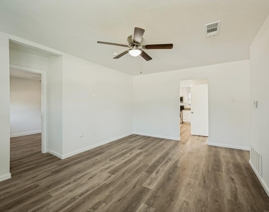 411 Hillcrest Street - Photo Thumbnail 5