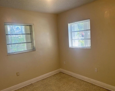 1337 Nw 112th Terrace - Photo Thumbnail 7