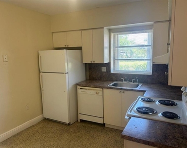 1337 Nw 112th Terrace - Photo Thumbnail 2