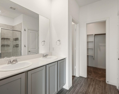 835 Sitwell Drive - Photo Thumbnail 18