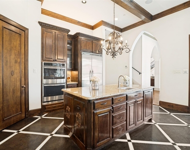 1634 Torrey Pines Lane - Photo Thumbnail 7