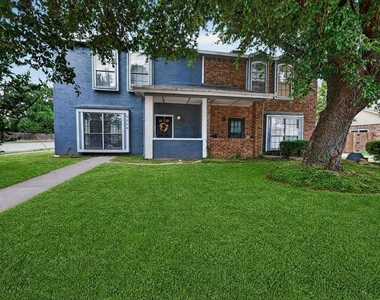 3024 Roxboro Road - Photo Thumbnail 2