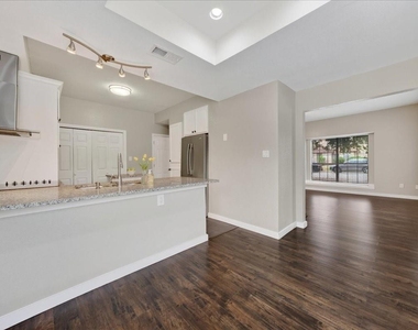 3024 Roxboro Road - Photo Thumbnail 14