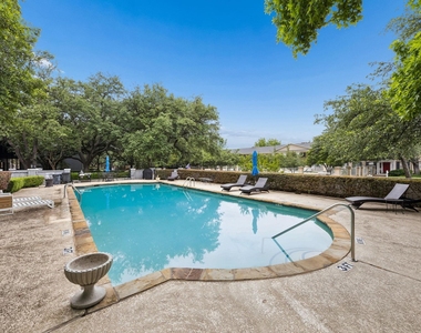 6234 Bandera Avenue - Photo Thumbnail 24