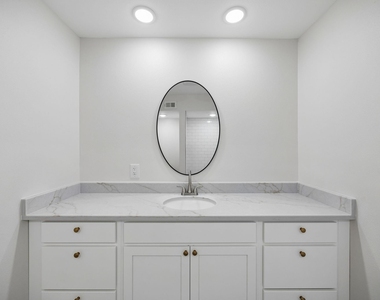 6234 Bandera Avenue - Photo Thumbnail 17