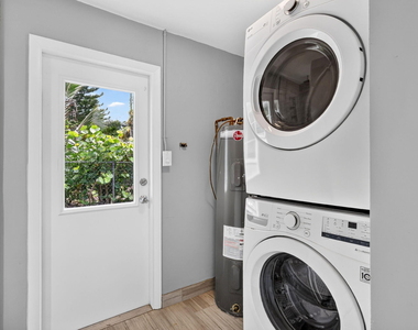 820 Se 13th Street - Photo Thumbnail 15