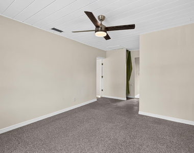 820 Se 13th Street - Photo Thumbnail 14