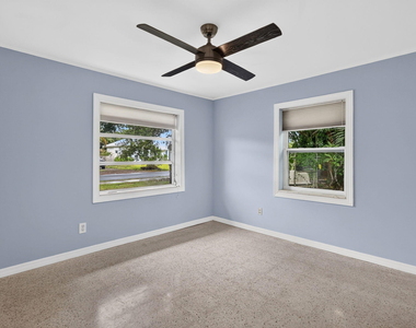 820 Se 13th Street - Photo Thumbnail 17