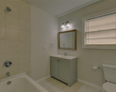 1100 Wade Hampton Street - Photo Thumbnail 21