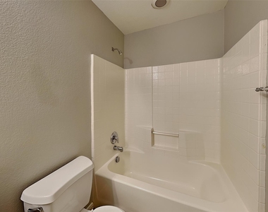 2713 Evening Mist Drive - Photo Thumbnail 19
