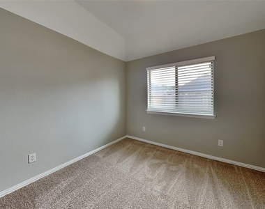 2713 Evening Mist Drive - Photo Thumbnail 17
