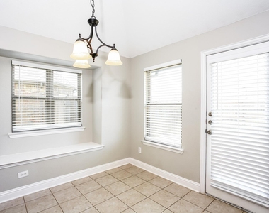 1108 Colonial Drive - Photo Thumbnail 4