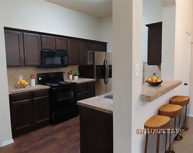 332 Armstrong Lane - Photo Thumbnail 2