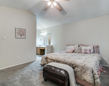 4021 Bond Street - Photo Thumbnail 8