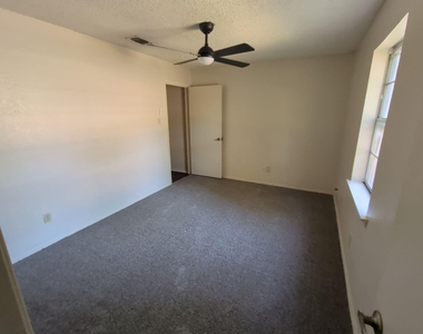 5541 Wood View Street - Photo Thumbnail 15