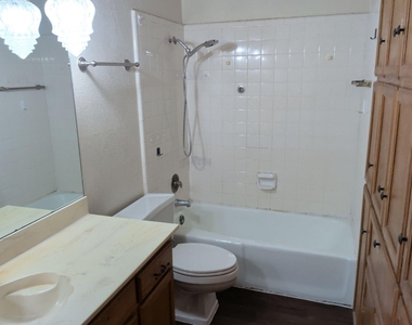 5541 Wood View Street - Photo Thumbnail 14