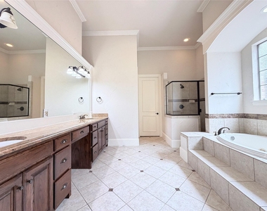 4419 Donegal Drive - Photo Thumbnail 19