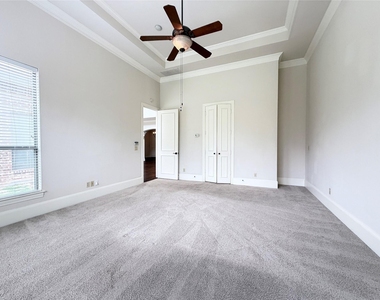 4419 Donegal Drive - Photo Thumbnail 18