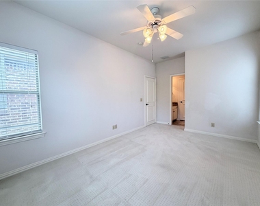 4419 Donegal Drive - Photo Thumbnail 27