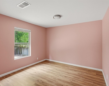 4508 Fletcher Avenue - Photo Thumbnail 9