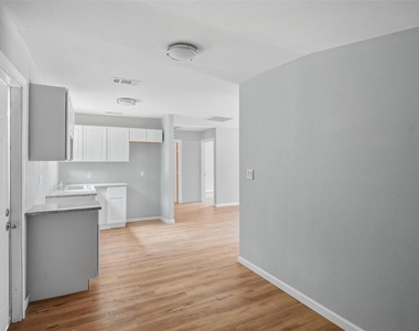 4508 Fletcher Avenue - Photo Thumbnail 8