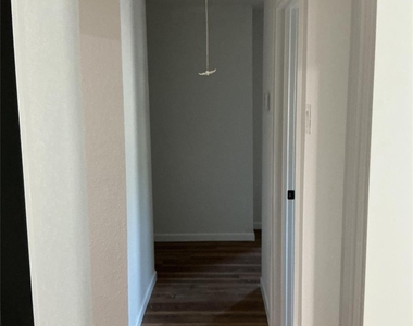 3831 Bernal Drive - Photo Thumbnail 20