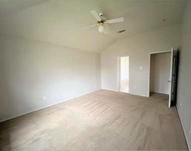 4720 Saint Thomas Place - Photo Thumbnail 13