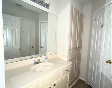 4720 Saint Thomas Place - Photo Thumbnail 9