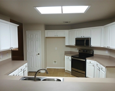 4720 Saint Thomas Place - Photo Thumbnail 3