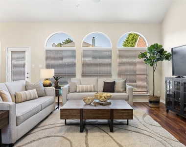 9750 Grassland Drive - Photo Thumbnail 8